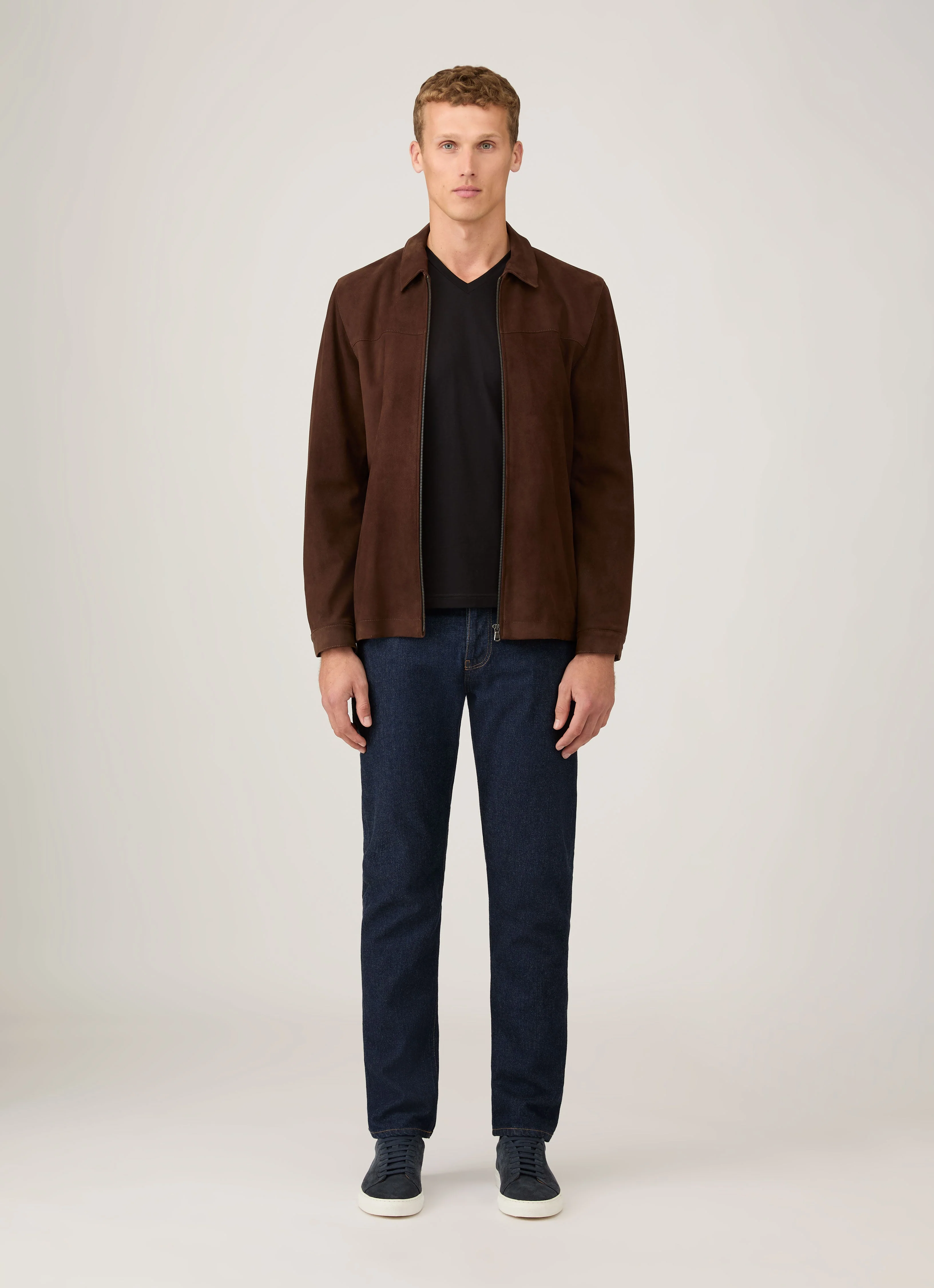 Men's Riviera V-neck T-shirt in Black - Image 3