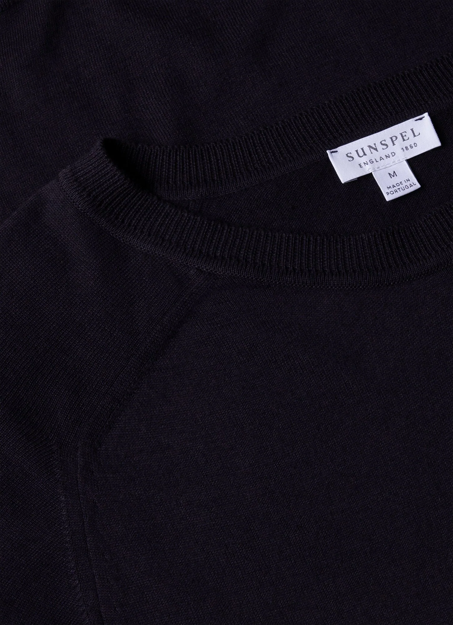 Men's Sea Island Cashmere Crew Neck Jumper in Midnight Navy - Image 4