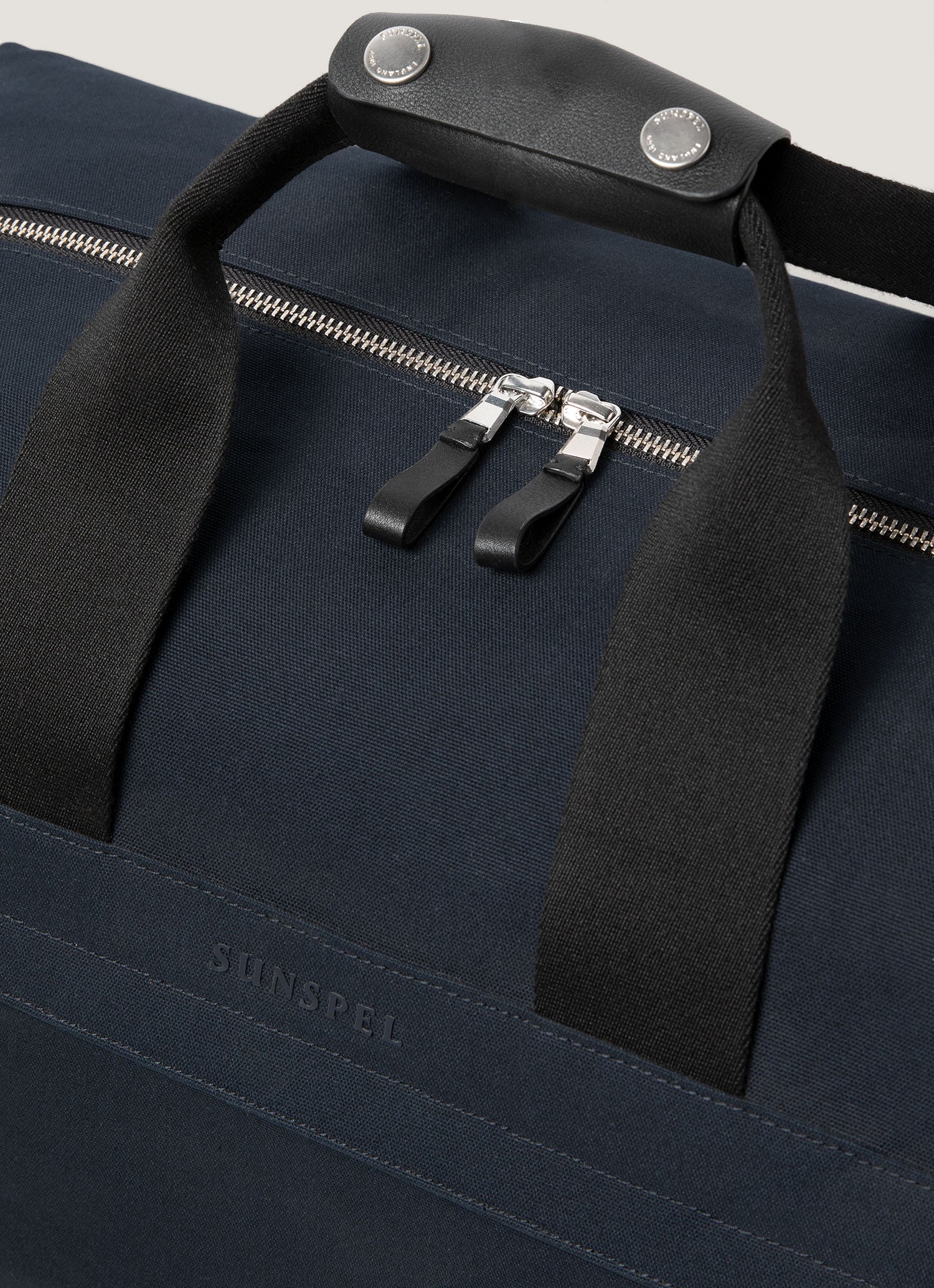 Weekend Bag in Navy - Image 3